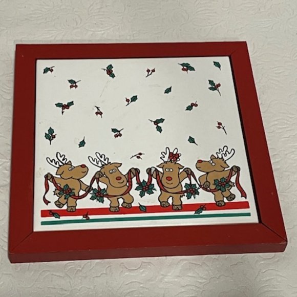VTG Christmas Reindeer Dancing Ceramic Tile Trivet w/Red Wood Frame 7.25" - Picture 8 of 13